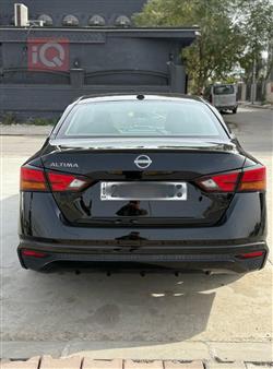 نيسان ألتيما